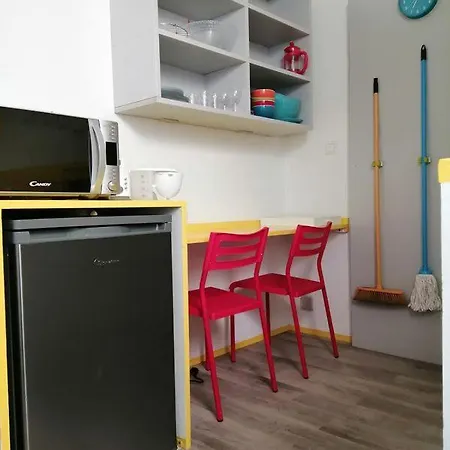 Les Volets Bleus: Studio De 30 M² Classe 2 *